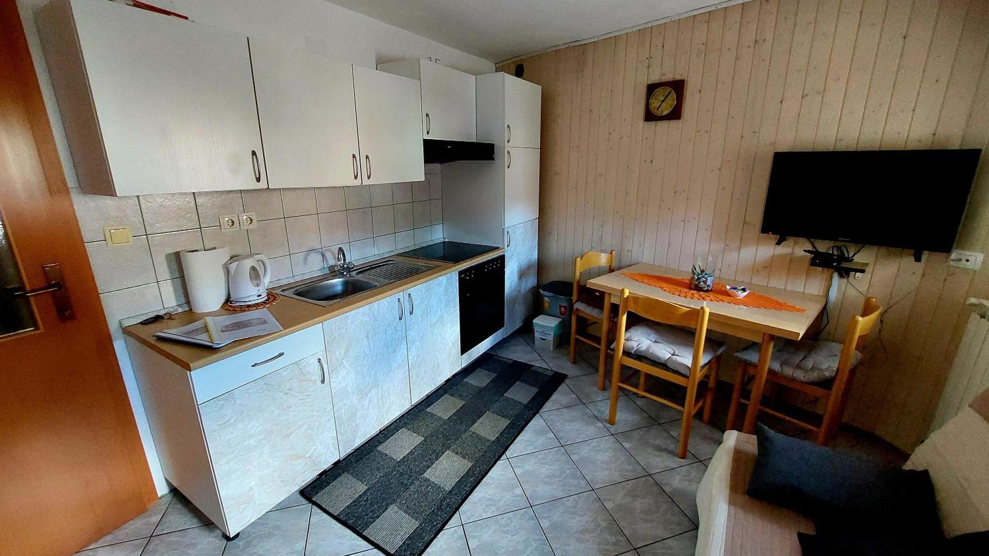 Apartments Krn Drezniske Ravne Bagian luar foto